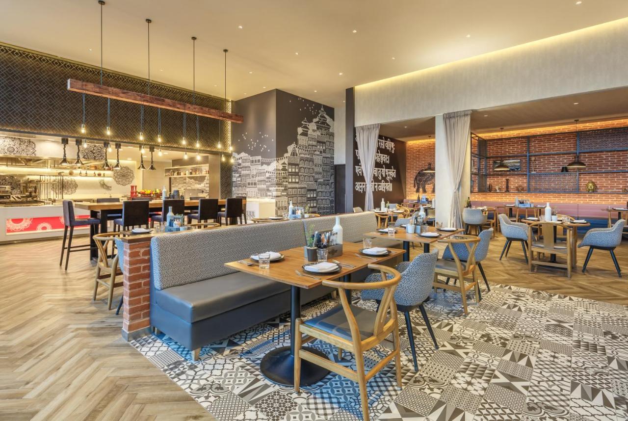 Hyatt Centric Soalteemode Kathmandu Hotel ภายนอก รูปภาพ