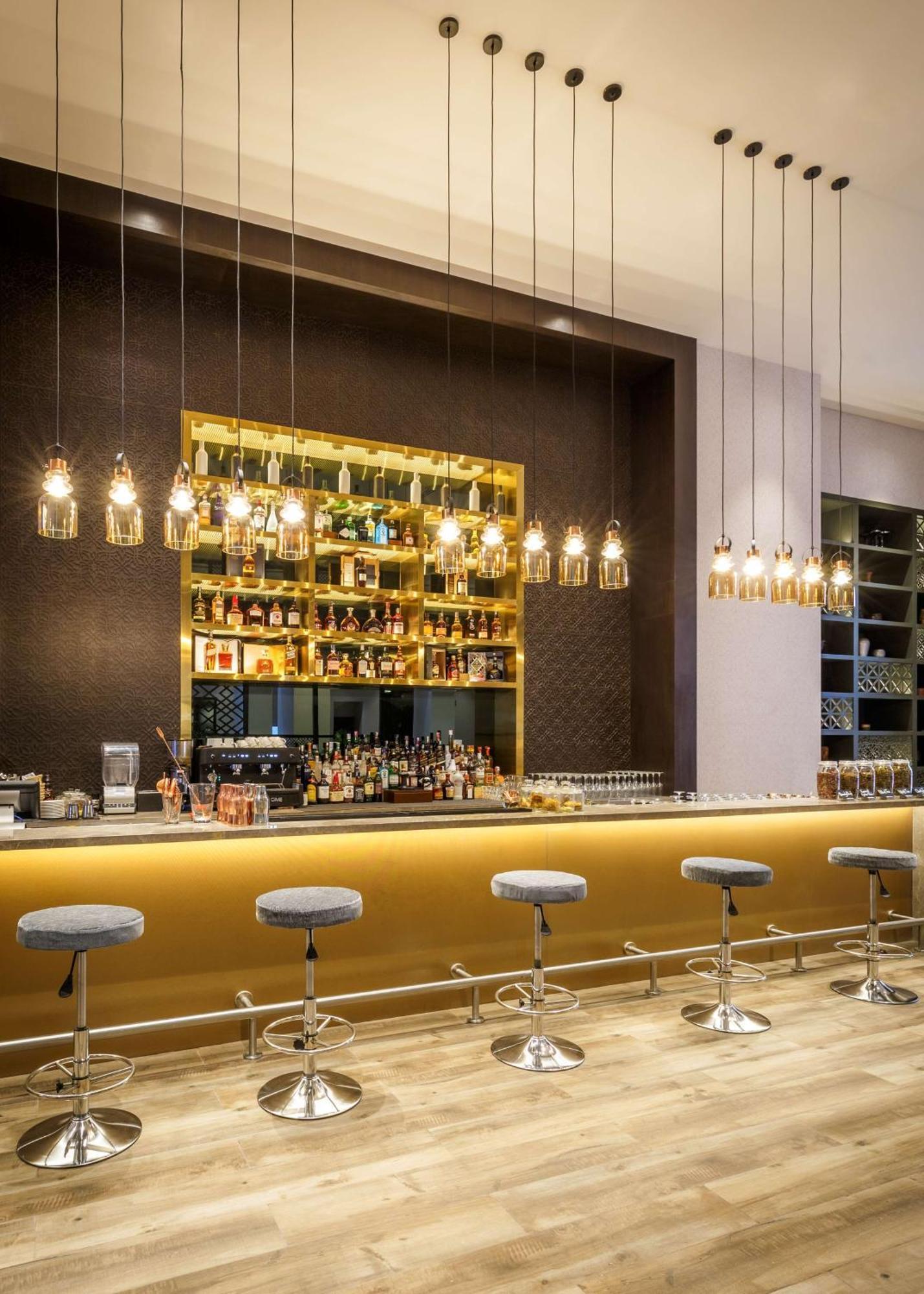 Hyatt Centric Soalteemode Kathmandu Hotel ภายนอก รูปภาพ